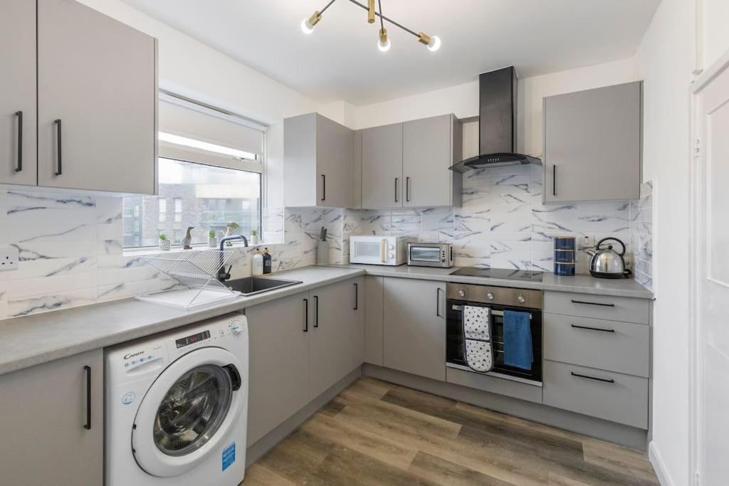 Shard View 2Br Next Tower Bridge Apartment London Ngoại thất bức ảnh